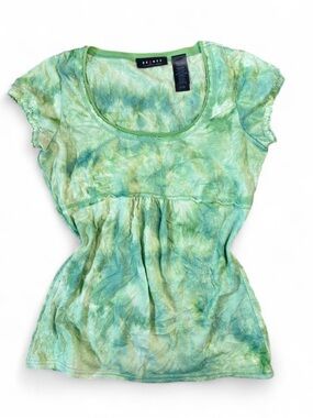 Y2K Axcess Women's Scoop Neck Tie-Dye Top in Vibrant Green Color